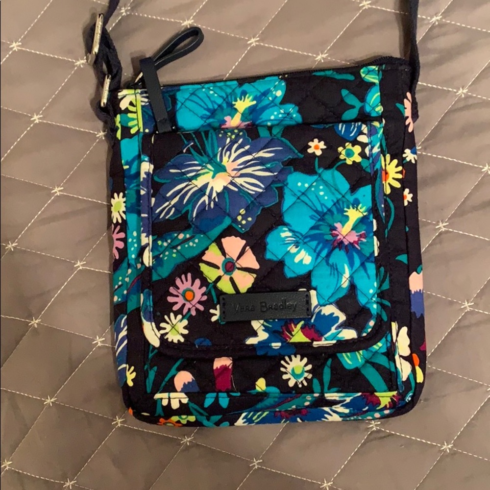 Vera Bradley mini hipster 💙